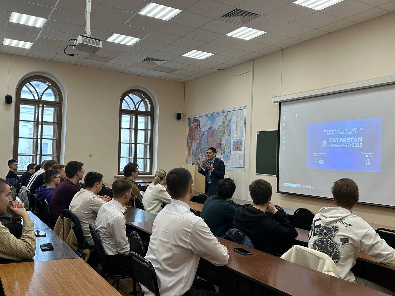Студенты ИГиНГТ осваивают рабочую профессию в CdoGeo при поддержке РСО
